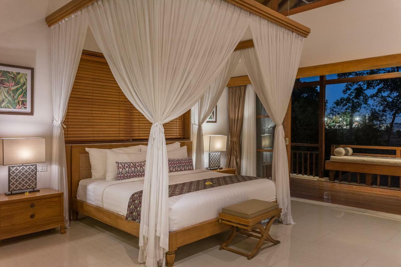 Villa Rusa Biru - Modern Villa With Private Pool And Cook In The Heart Of Berawa Canggu Eksteriør billede