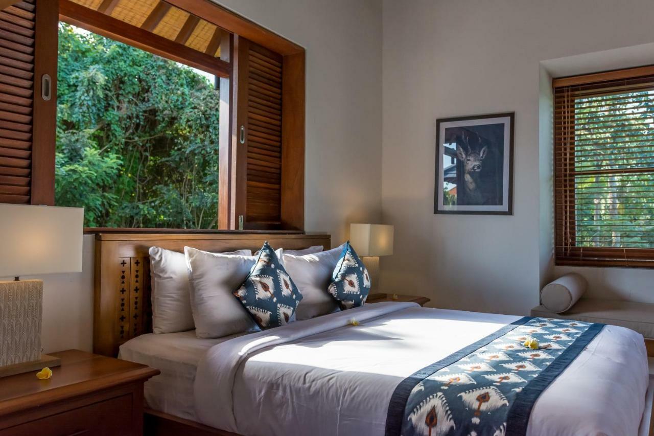 Villa Rusa Biru - Modern Villa With Private Pool And Cook In The Heart Of Berawa Canggu Eksteriør billede